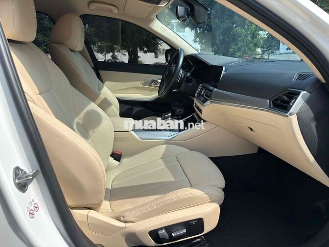 BMW 320i 2020 Trắng 21.000 km