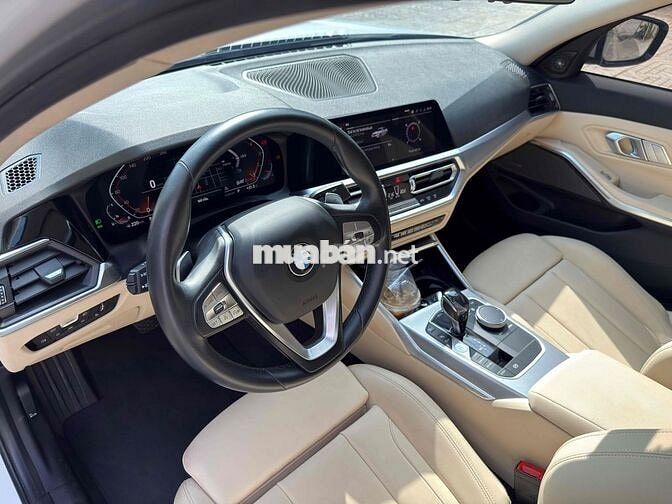 BMW 320i 2020 Trắng 21.000 km