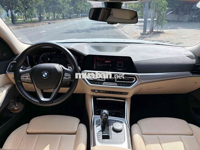 BMW 320i 2020 Trắng 21.000 km