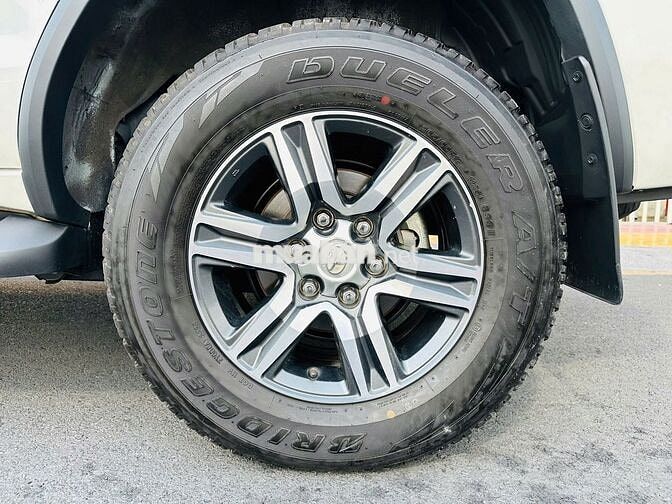 Fortuner 2020 Dầu 2.4 4x2 AT 110.000 km Trắng