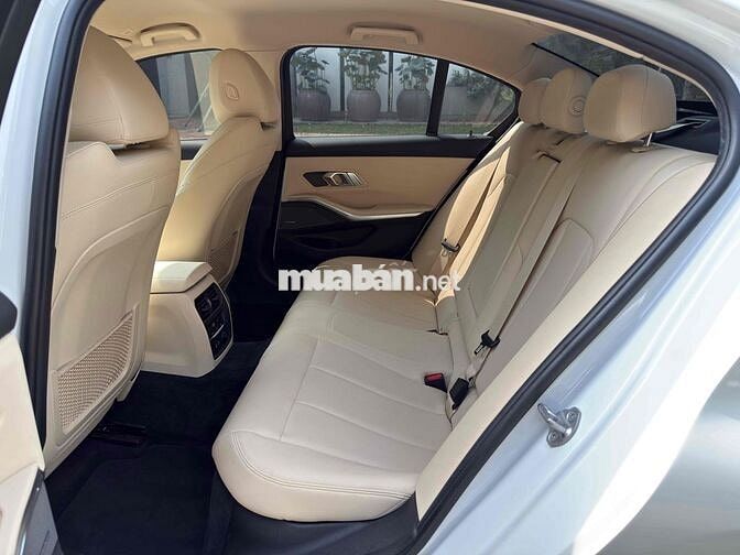 BMW 320i 2020 Trắng 21.000 km