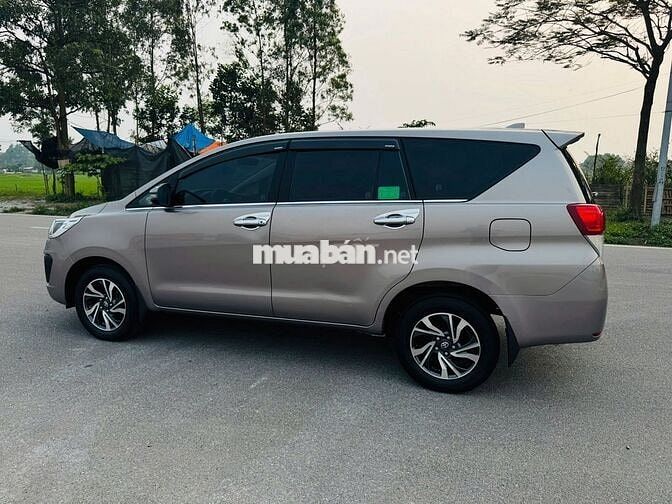 Toyota Innova 2021 2.0E MT Nâu