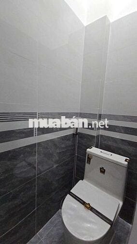 NHÀ TRẦN HƯNG ĐẠO, P.PHẠM NGŨ LÃO, QUẬN 1