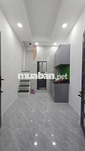 NHÀ TRẦN HƯNG ĐẠO, P.PHẠM NGŨ LÃO, QUẬN 1