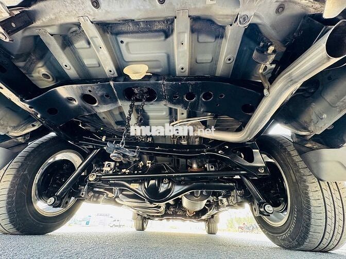Toyota Innova 2018 2.0E MT Bạc