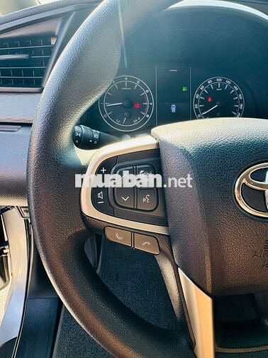 Toyota Innova 2018 2.0E MT Bạc