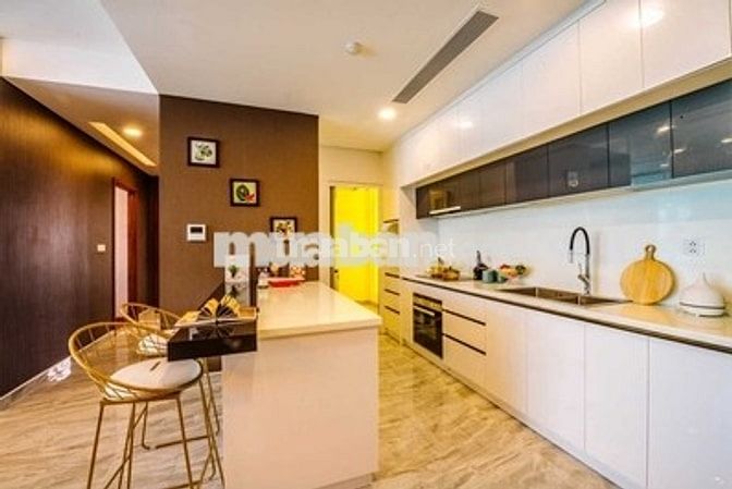 bán officetel - liền kề Phú Mỹ Hưng - 2,4 tỷ - 40m2 - The Peak Garden
