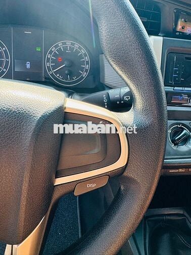 Toyota Innova 2018 2.0E MT Bạc