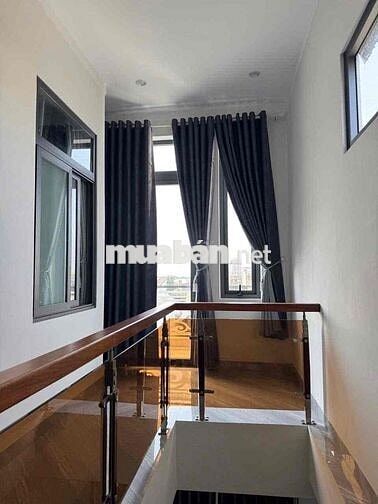 NHÀ HẺM NGUYỄN HỮU THẤU - GẦN TRƯỜNG HOÀNG VIỆT
