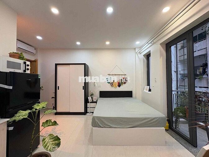 Cho thuê căn hộ studio ban công thang máy full nt ở Cống Quỳnh quận 1