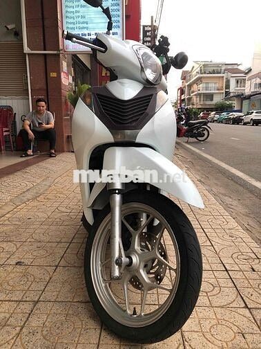 Honda SH Mode màu Trắng