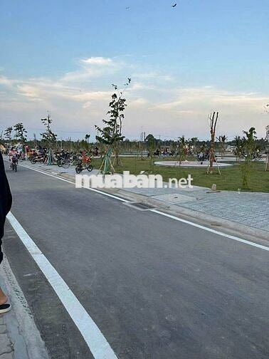 BÁN LÔ ĐẤT NGAY KHU ĐÔ THỊ TRƯỜNG HỌC QUỐC TẾ TPHCM