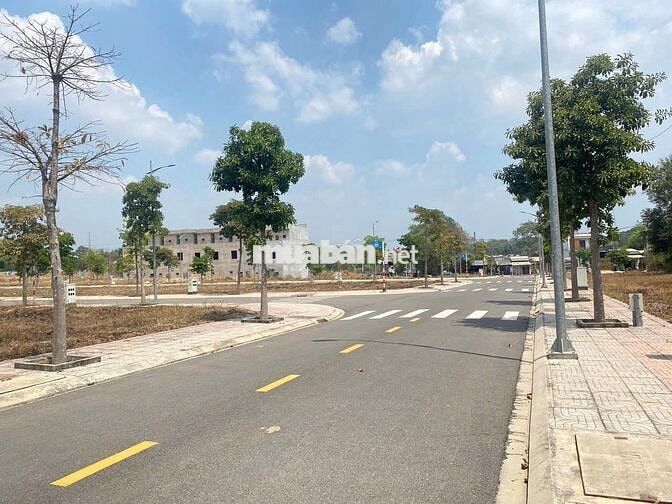 BÁN LÔ ĐẤT NGAY KHU ĐÔ THỊ TRƯỜNG HỌC QUỐC TẾ TPHCM