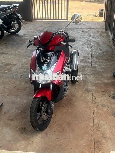 Xe máy ba bánh Honda Air Blade Đỏ