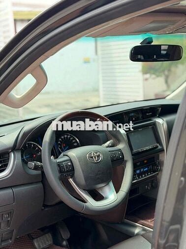 Toyota Fortuner 2017 Nâu
