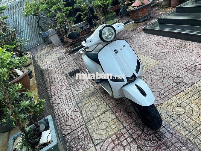 Bán xe Vespa RomaSX 2024 Trắng,Bstp chính chủ