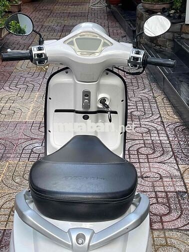 Bán xe Vespa RomaSX 2024 Trắng,Bstp chính chủ