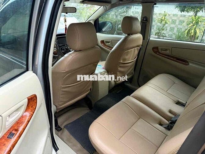 Toyota Innova 2006 Bạc chinh chủ