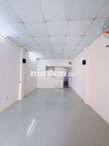KNhà đẹp giá tốt HXH TÔN ĐẢN,Q4 Giá 3tỷ550(TL) 28,5m² 