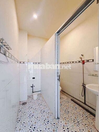 KNhà đẹp giá tốt HXH TÔN ĐẢN,Q4 Giá 3tỷ550(TL) 28,5m² 