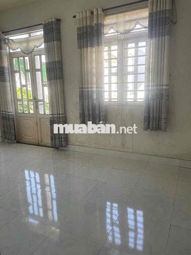NHÀ GẦN CAY XĂNG 61. 1/ phan van hớn. 4pn 4wc . đường 7m