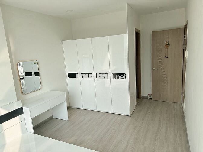 Bán căn hộ 80m2 view sông, có sổ hồng, tại phường Xóm Chiếu