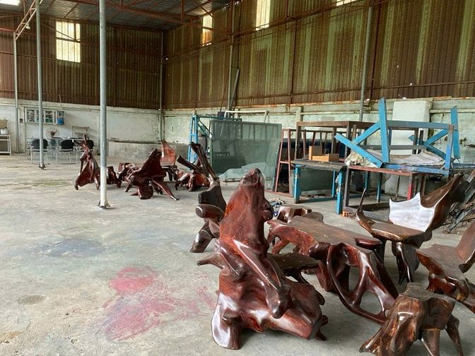 HẠ GIÁ 2 TỶ BÁN GẤP NHÀ XƯỞNG PHẠM VĂN CỘI MT ĐƯỜNG NHỰA
