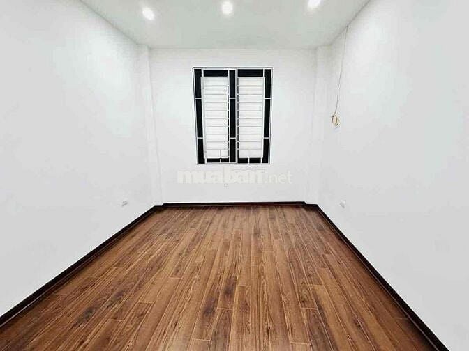 Nhà Mới Tây Hồ 40m2 - 6 Tầng Thang Máy - Ô Tô - Ngõ Thông - Giá 10 Tỷ