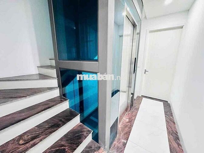 Nhà Mới Tây Hồ 40m2 - 6 Tầng Thang Máy - Ô Tô - Ngõ Thông - Giá 10 Tỷ