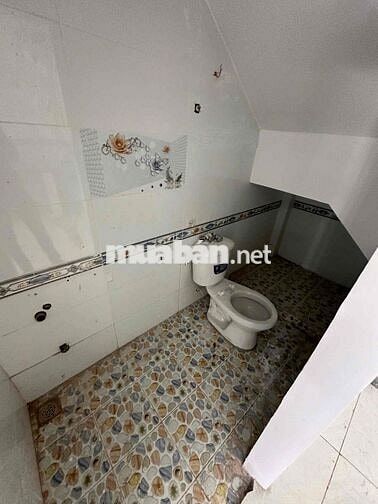 BÁN NHÀ TRỆT LẦU, GẦN. CHỢ THỚI TỨ 64M2 DTSD