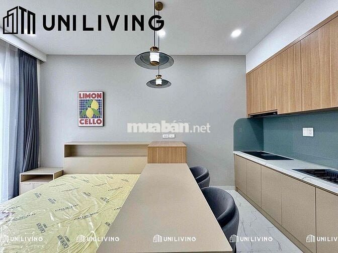 Siêu Phẩm Ban Công Mới Xây Ngay Cầu Bông Giáp Quận 1