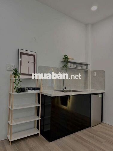 Studio Cửa Sổ Ngay Trung Tâm Quận 1 