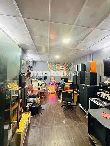 NHÀ ĐẸP HXH NGAY CHỢ VẢI PHÚ THỌ HÒA 40M2(4x10m) 1 CĂN RA MẶT TIỀN 5.5