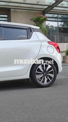 Suzuki Swift GLX Đk 1/2019 Odo 25.000 km Siêu Cọp