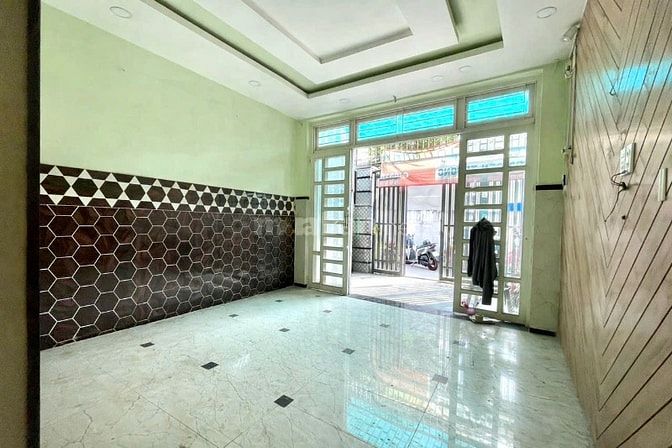 Nhà Song Hành, Hẻm xe hơi đậu cửa, 2 tầng 52m2, chỉ 5tỷ nhẹ
