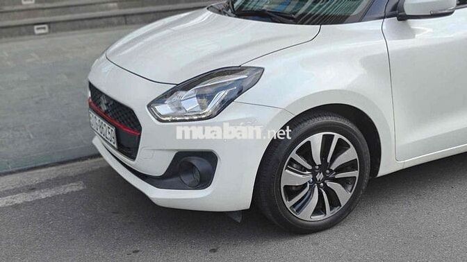 Suzuki Swift GLX Đk 1/2019 Odo 25.000 km Siêu Cọp