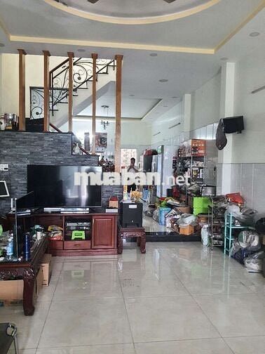 Bán nhà mặt tiền đường Bà Điểm 5