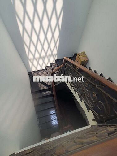 Bán nhà mặt tiền đường Bà Điểm 5