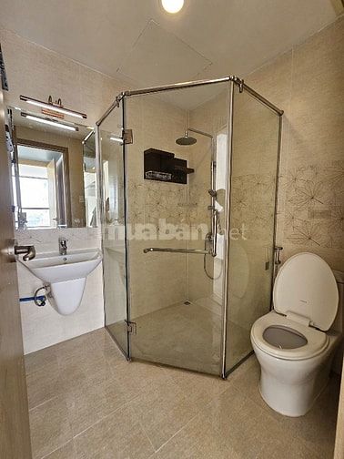 Bán căn hộ 80m2 có sổ hồng, Chung cư Riva Park Quận 4