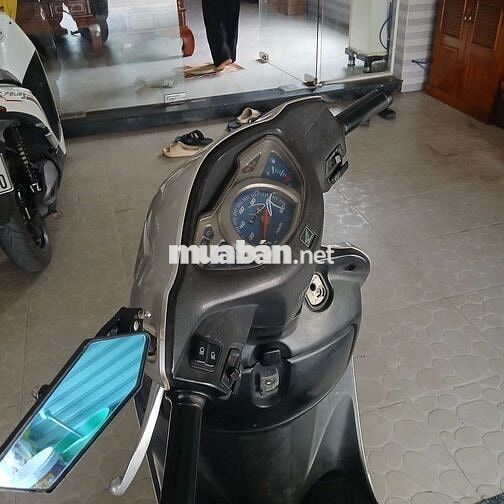 Honda SCR màu Bạc