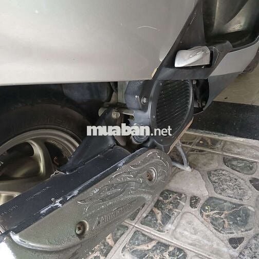 Honda SCR màu Bạc
