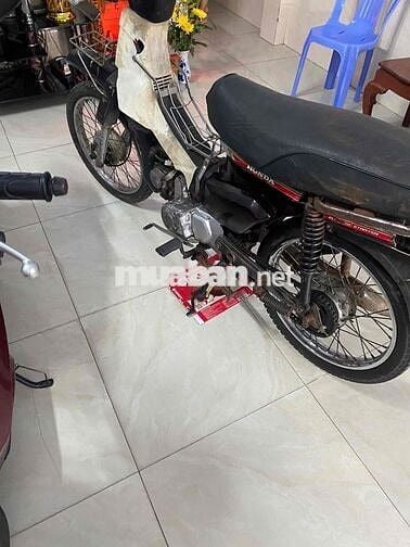Honda Dream Trung Quốc Đen