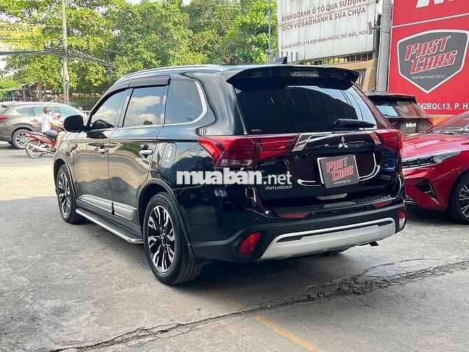 Mitsubishi Outlander Premium 2021 xe đẹp không lỗi