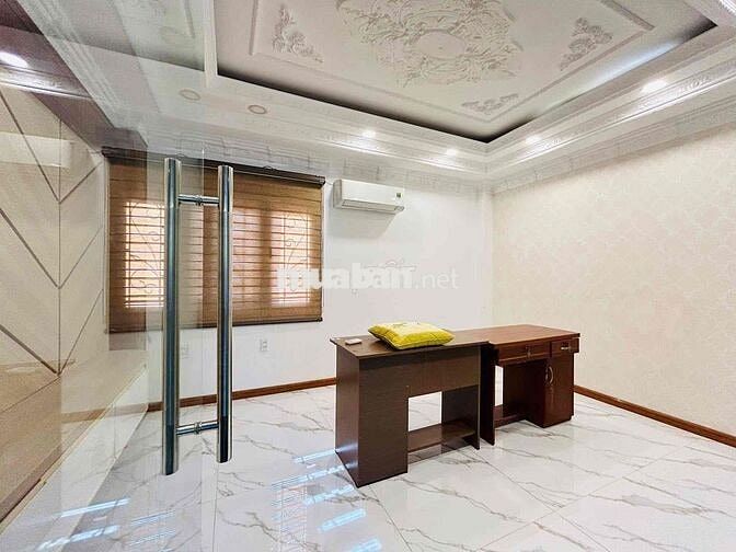 NHÀ 5PN ĐƯỜNG 8M VỈA HÈ CÓ NỘI THẤT TX25 GIÁ 15 TRIỆU TL