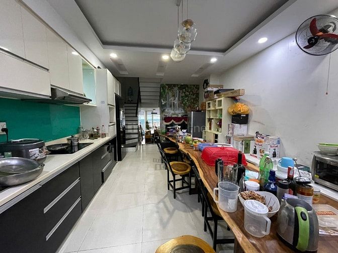 Cho thuê nhà nguyên căn có hầm phường An Phú, quận 2, ngay công viên