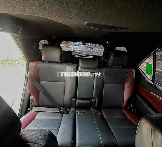 Toyota Fortuner Legender 2022 4x4 54.000 km Trắng