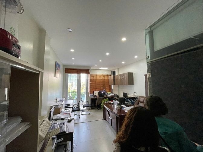 Cho thuê nhà nguyên căn có hầm phường An Phú, quận 2, ngay công viên