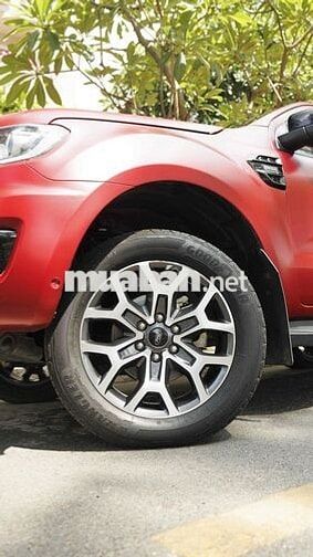 Ford Everest 2019 bản Full 4x4 Titanium BiTurbo Đỏ