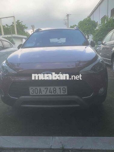 Hyundai i20 10 năm mới hơn vạn