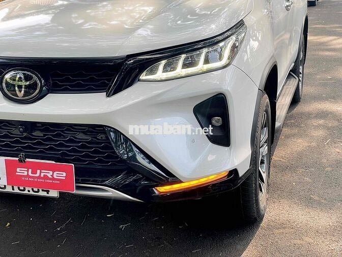 Toyota Fortuner Legender 2022 4x4 54.000 km Trắng